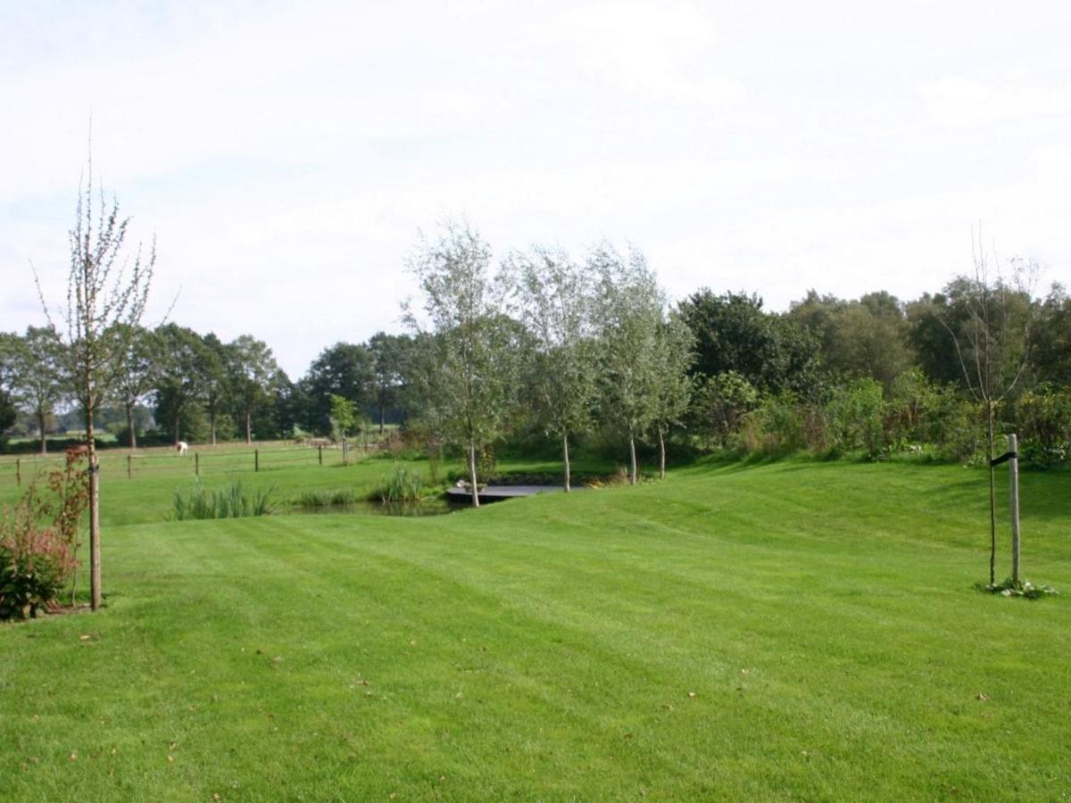 Grandeur Farmhouse In Dwingeloo At A National Park Villa Exterior foto